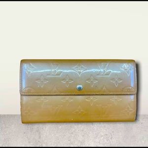 Louis Vuitton Vernis Sarah Wallet